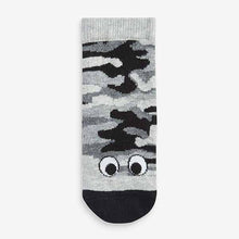 Load image into Gallery viewer, 7 Pack Multi Camouflage Cotton Rich Socks (Youger Boys)