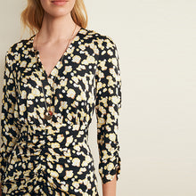 Load image into Gallery viewer, Black Print Ruched Front Midi Dress