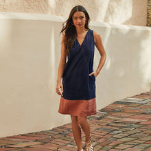 Load image into Gallery viewer, Navy Blue/ Pink Colourblock Linen Blend Summer Shift Dress
