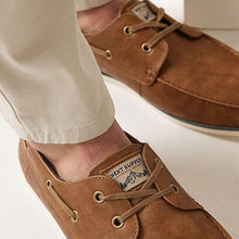 Load image into Gallery viewer, Tan Brown Boat Shoes