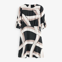 Load image into Gallery viewer, Black /Cream Geo Tea Dress