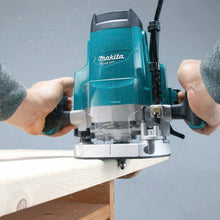 Load image into Gallery viewer, Makita MT Router (1650W)