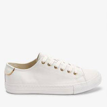 Load image into Gallery viewer, WHITE BASEBALL LACE UP TRAINERS - Allsport