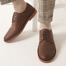 Load image into Gallery viewer, Brown Leather Desert Shoes