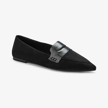 Load image into Gallery viewer, Black Forever Comfort® Point Toe Loafers