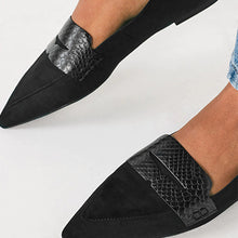 Load image into Gallery viewer, Black Forever Comfort® Point Toe Loafers