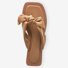 Load image into Gallery viewer, Tan Brown Forever Comfort® Leather Bow Toe Post Sandals