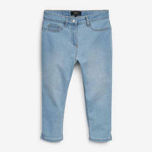 Load image into Gallery viewer, Mid Blue Pedal Pusher Cropped Jeans