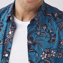 Load image into Gallery viewer, Blue/Black Printed Short Sleeve Shirt