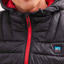 Load image into Gallery viewer, Navy Blue/Red Shower Resistant Lightweight Quilted Jacket