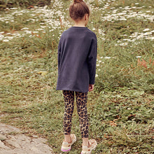 Load image into Gallery viewer, Black/Gold Sequin Star Top And Leggings Set (3-12yrs)