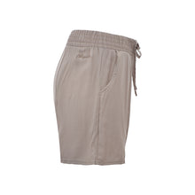 Load image into Gallery viewer, SHORT WOMAN