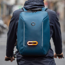 Load image into Gallery viewer, SECURAIN CONNECTED 14" BACKPACK