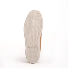 Load image into Gallery viewer, Court Clean Unisex Shoes
