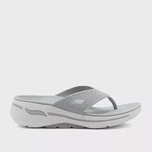 Load image into Gallery viewer, WOMEN&#39;S GO WALK ARCH FIT SANDAL - LUMINOUS
