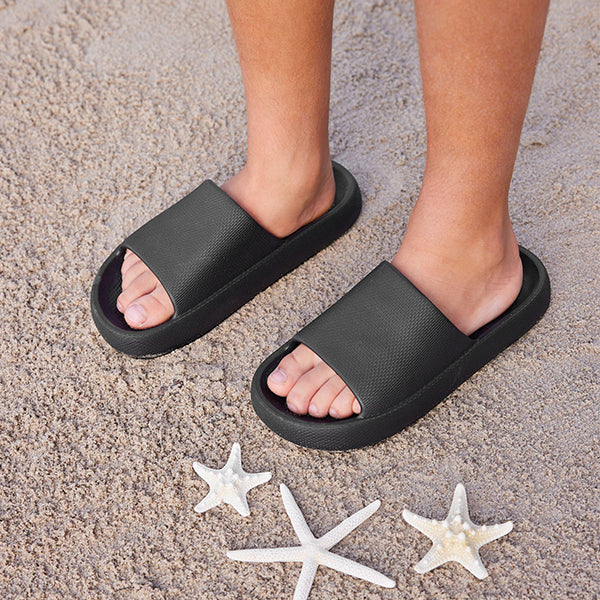Black Chunky Sliders