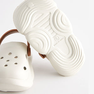 Neutral Clogs with Backstrap