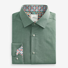 Load image into Gallery viewer, Dark Green Regular Fit Textured Trimmed Single Cuff Shirt
