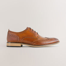 Load image into Gallery viewer, Tan Brown Regular Fit Leather Contrast Sole Brogue Shoes
