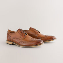 Load image into Gallery viewer, Tan Brown Regular Fit Leather Contrast Sole Brogue Shoes
