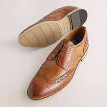 Load image into Gallery viewer, Tan Brown Regular Fit Leather Contrast Sole Brogue Shoes
