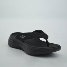 Load image into Gallery viewer, GO WALK ARCH FIT SANDAL
