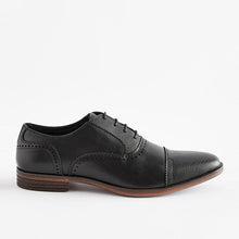 Load image into Gallery viewer, Black Oxford Toe Cap Shoes
