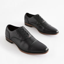 Load image into Gallery viewer, Black Oxford Toe Cap Shoes
