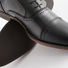 Load image into Gallery viewer, Black Oxford Toe Cap Shoes
