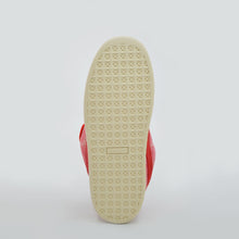 Load image into Gallery viewer, Scuderia Ferrari Suede XL Desert
