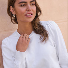 Load image into Gallery viewer, White Crew Neck Long Sleeve Jumper
