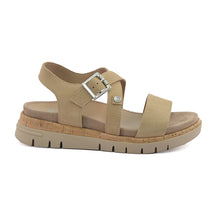 Load image into Gallery viewer, Women&#39;s sandals mid-high sole beige leather
