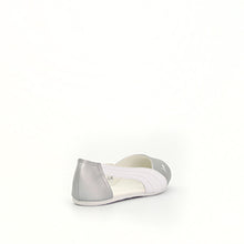 Load image into Gallery viewer, Basic Ballerina.Sil
