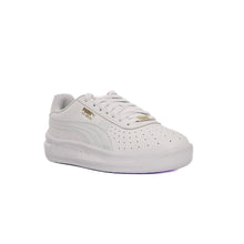 Load image into Gallery viewer, GV Special Sneakers
