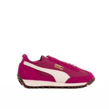 Load image into Gallery viewer, Easy Rider Vintage Sneakers
