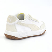 Load image into Gallery viewer, PUMA Club Pearl Sneakers Women
