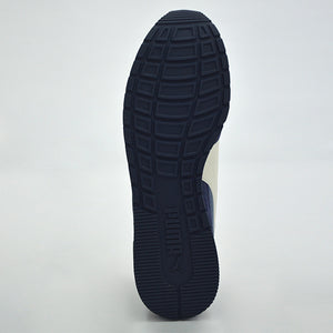 ST Runner v4 Suede