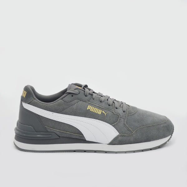 ST Runner v4 Suede