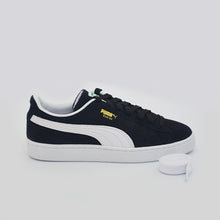 Load image into Gallery viewer, Suede Classic Sneakers Unisex
