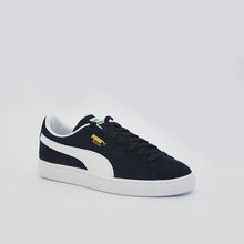 Load image into Gallery viewer, Suede Classic Sneakers Unisex
