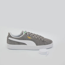 Load image into Gallery viewer, Suede Classic Sneakers Unisex
