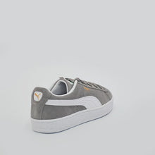 Load image into Gallery viewer, Suede Classic Sneakers Unisex
