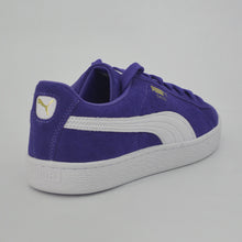 Load image into Gallery viewer, Suede Classic Sneakers Unisex
