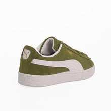 Load image into Gallery viewer, Suede Classic Sneakers Unisex
