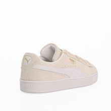 Load image into Gallery viewer, Suede Classic Sneakers Unisex
