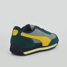 Load image into Gallery viewer, Easy Rider Weathered Men&#39;s Sneakers
