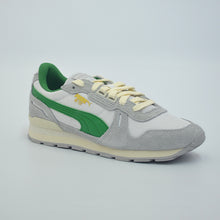 Load image into Gallery viewer, RX 737 Vintage Sneakers
