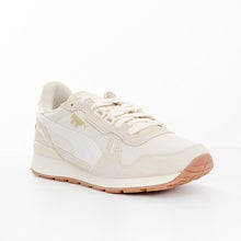 Load image into Gallery viewer, RX 737 Mesh Sneakers Women
