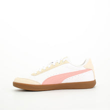 Load image into Gallery viewer, Vikky Star Sneakers Women
