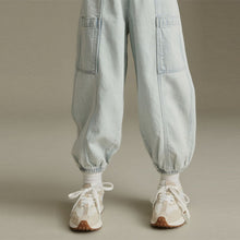 Load image into Gallery viewer, White Neutral Lace-Up Chunky Trainers
